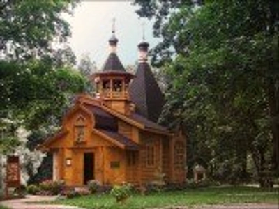 Церковь Троицы Живоначальной в Воскресенском, православный храм