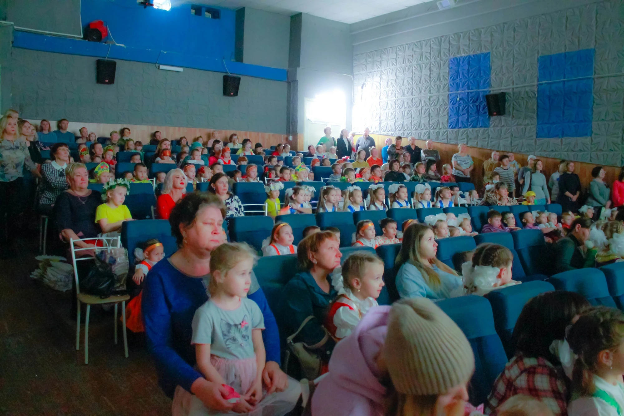 Кинотеатр "Феникс" в г. Кушва на ул. Кооперативная, 77 (кинозал на 60 посадочных мест)