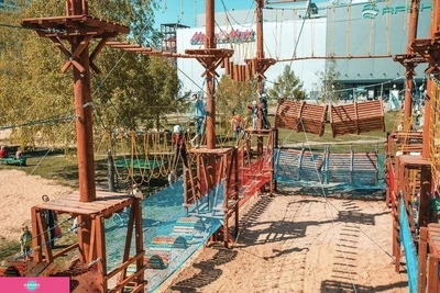 "1000 узлов", веревочный городок "Тысяча узлов" у ТРК "Арена" 
