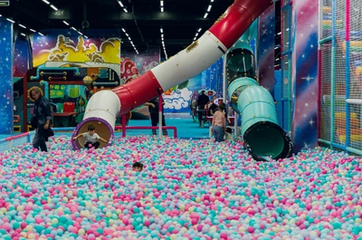 Проведение детских праздников в парке развлечений Космостар