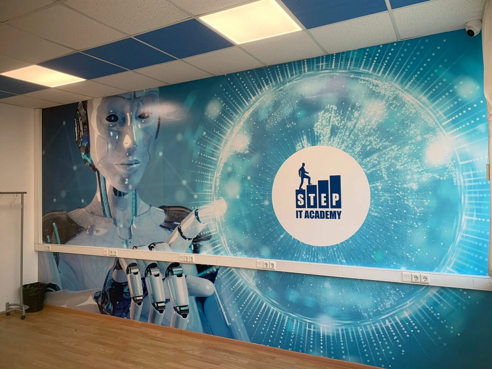 Компьютерная академия Top (Дополнительное образование )