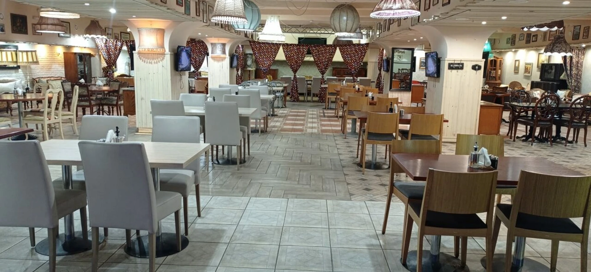 Taj Mahal (Кафе)