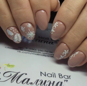 Nail Bar Малина (Ногтевая студия )