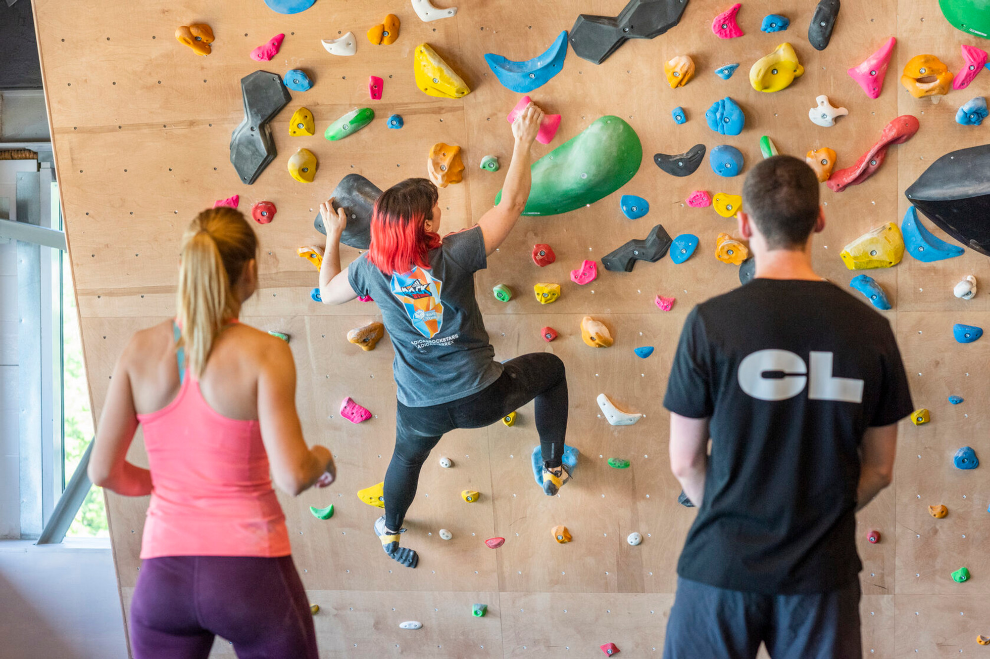 Школа скалолазания для начинающих от скалодрома "Climb Lab"