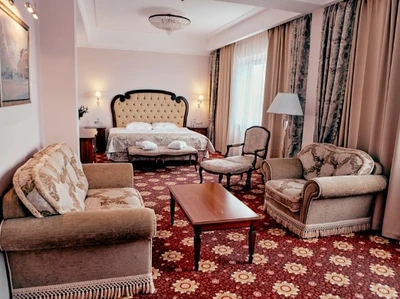 Ring Premier Hotel