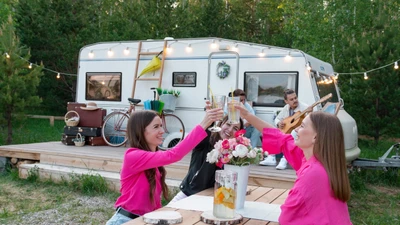 Глэмпинг "Vanlove", дом на колёсах в 60км от Екатеринбурга