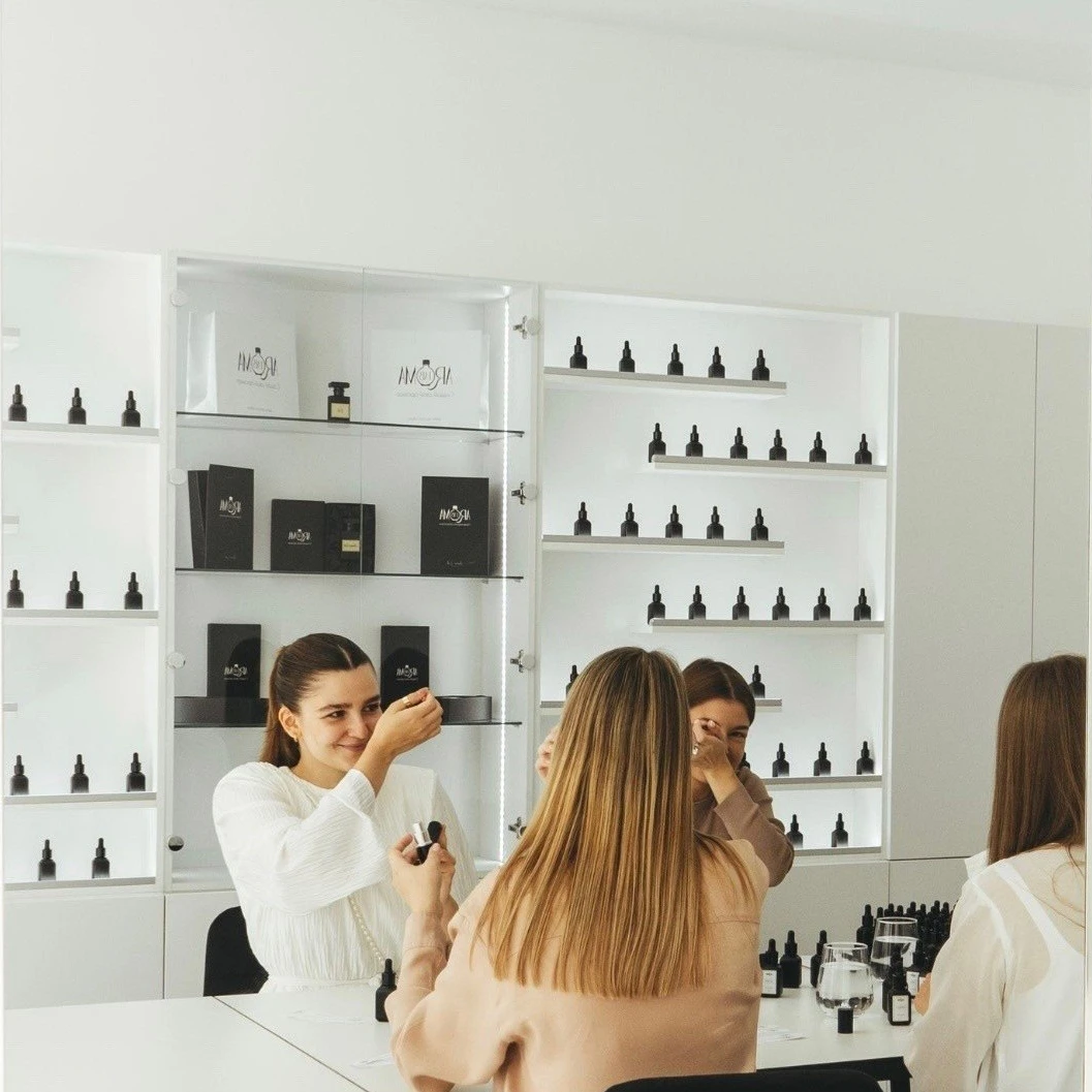 "Aroma Lab", лаборатория разработки индивидуального парфюма в Санкт-Петербурге