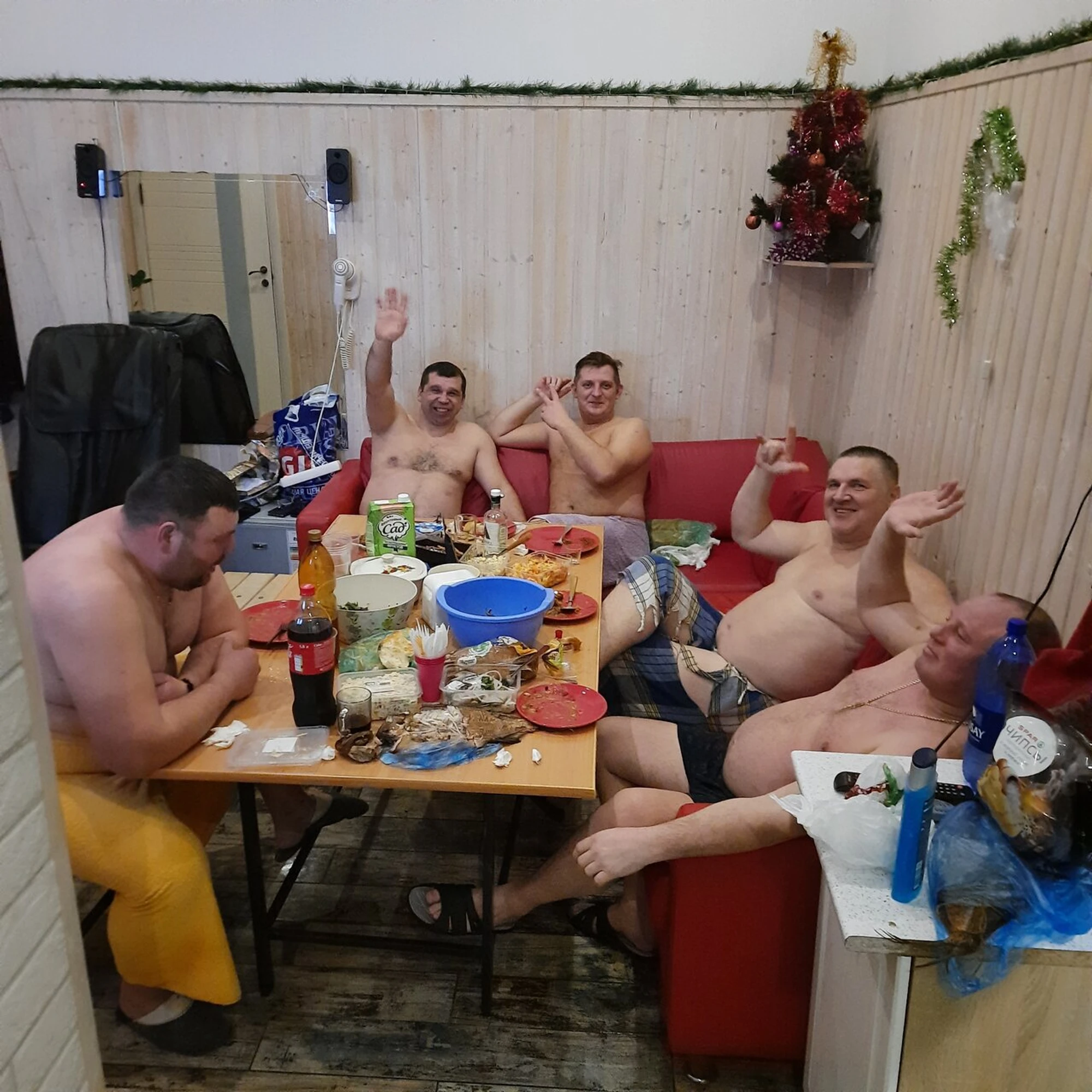 На лугу (Сауна)