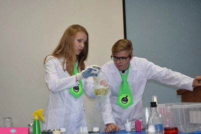 "Шоу сумасшедшего профессора Николя", организация детских праздников в Омске 