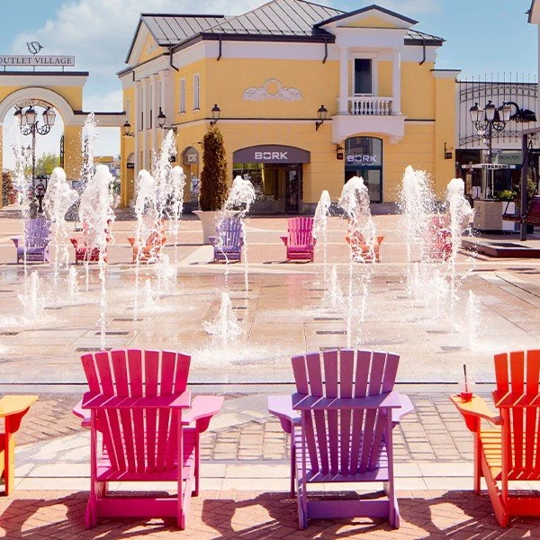 Outlet Village "Белая Дача", первый аутлет-центр в Москве